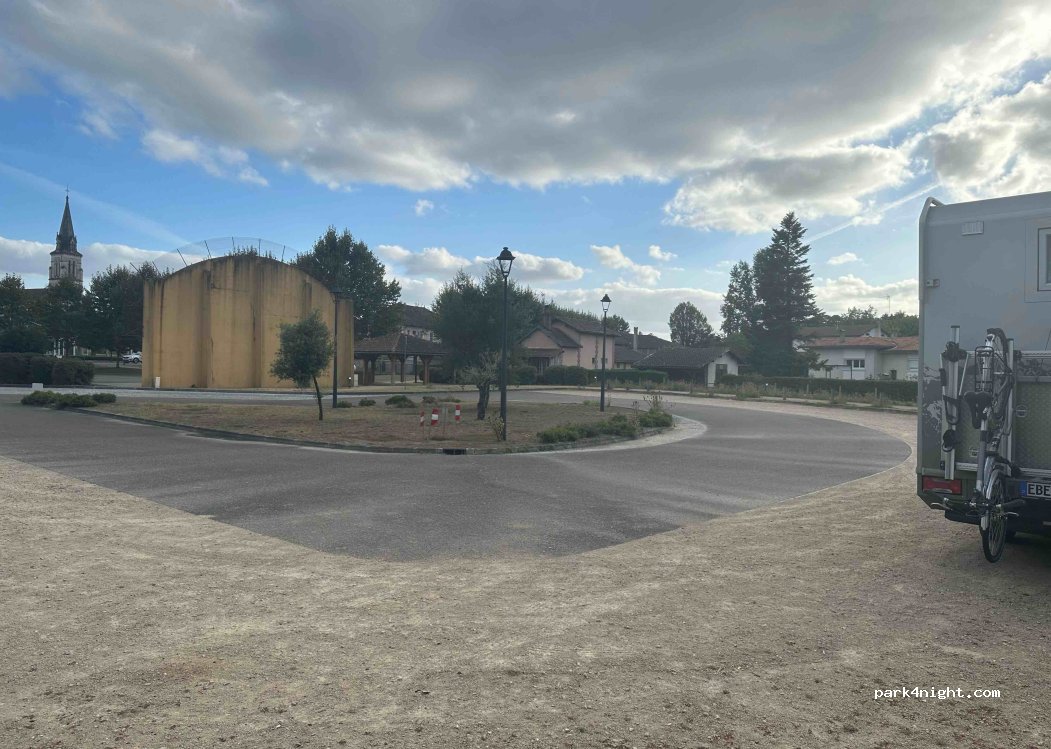 (40420) Labrit - 114 Route de Luxey — foto 3