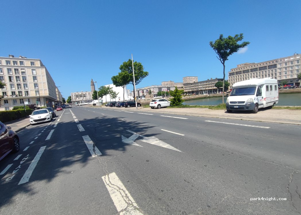 (76600) Le Havre - 8 Quai Guillaume le Testu — foto