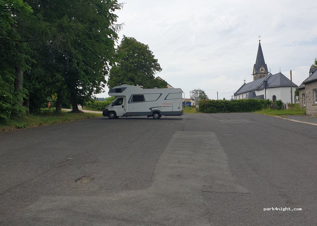 (95697) Nagel - 10 Kirchplatz — foto