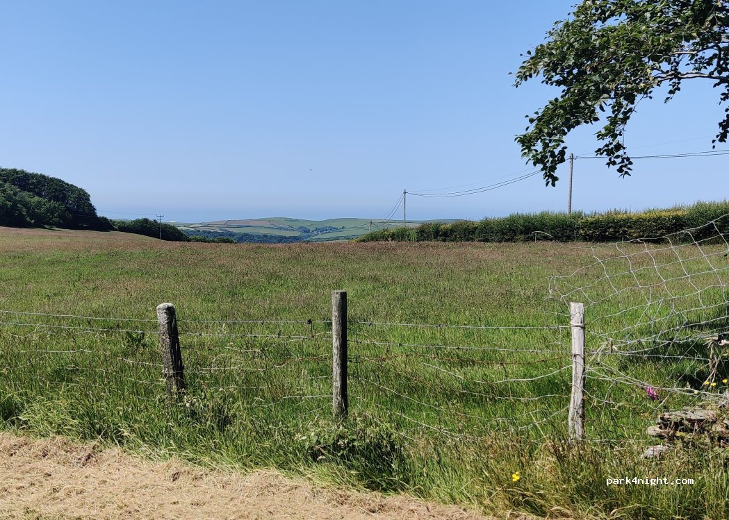 (EX31 4QW) Barnstaple - Unnamed Road — foto 3