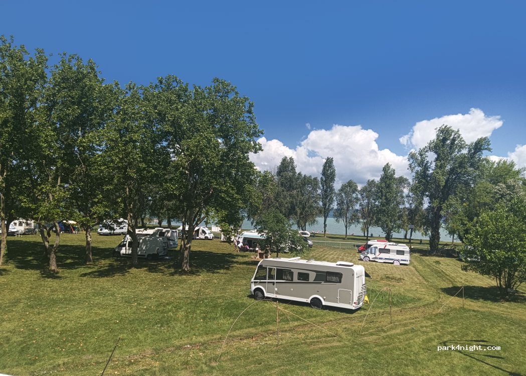 (8638) Balatonlelle - Honvéd u. 46 — foto