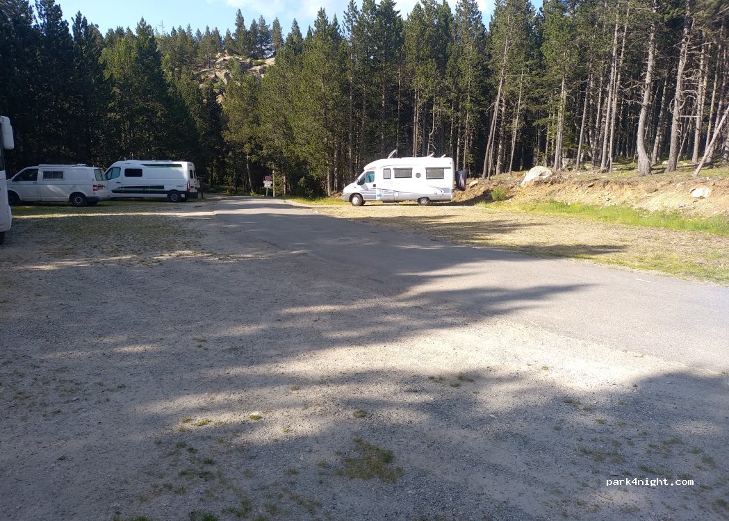 (66210) Les Angles - Unnamed Road — foto