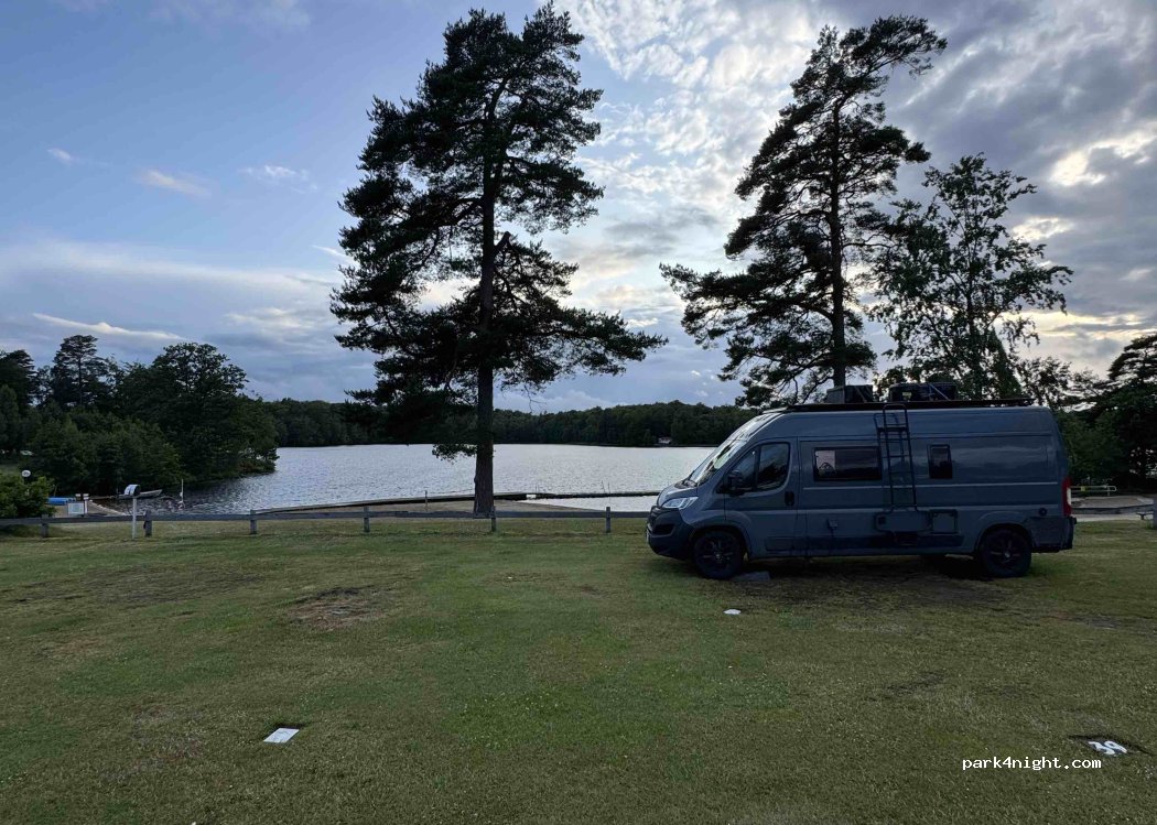 Halens Camping och Stugby — foto