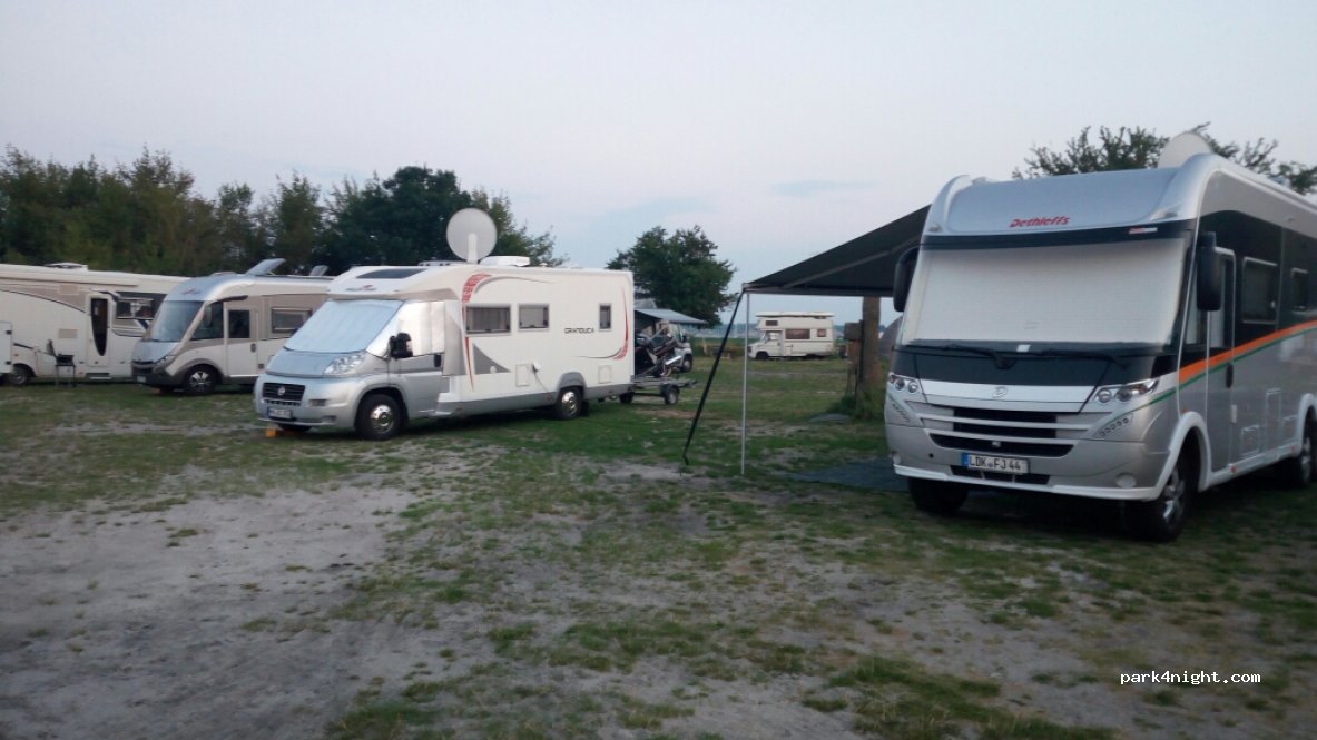 Wohnmobilstellplatz Peenemünde — foto