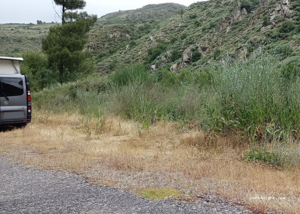 (6300) Trinta - Unnamed Road — foto