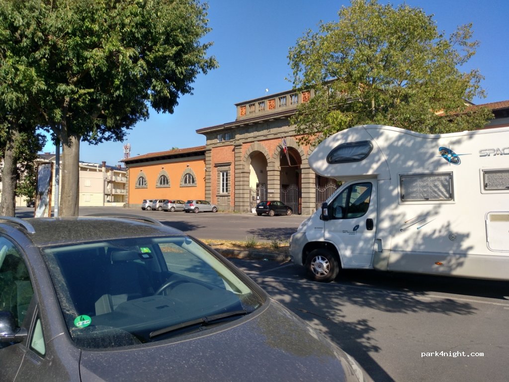 (55100) Lucca - 83 Via Pubblici Macelli — foto 2