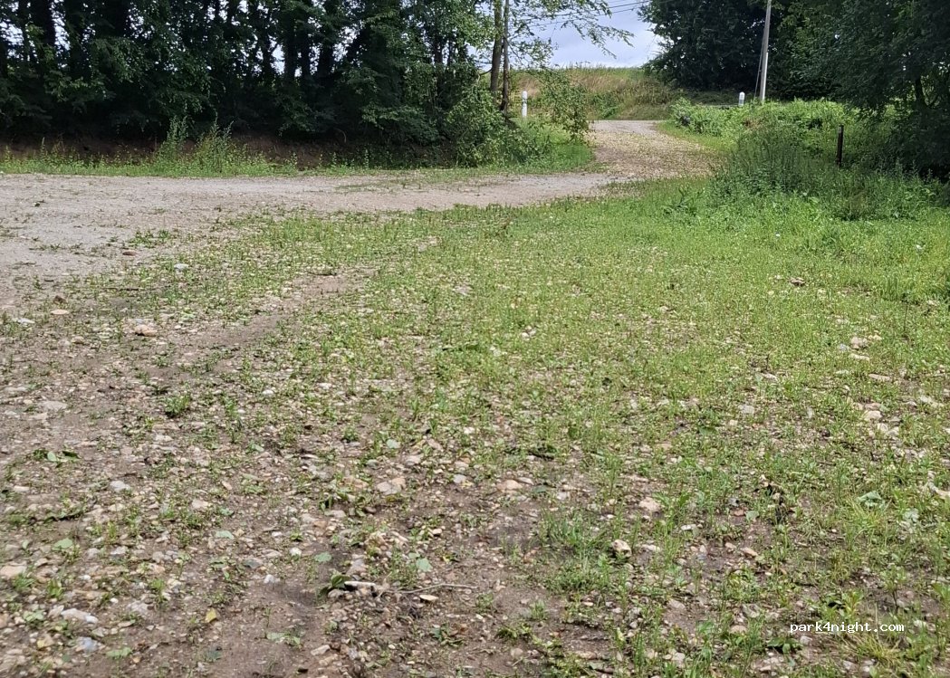 (27480) Lyons-la-Forêt - D6 — foto 3