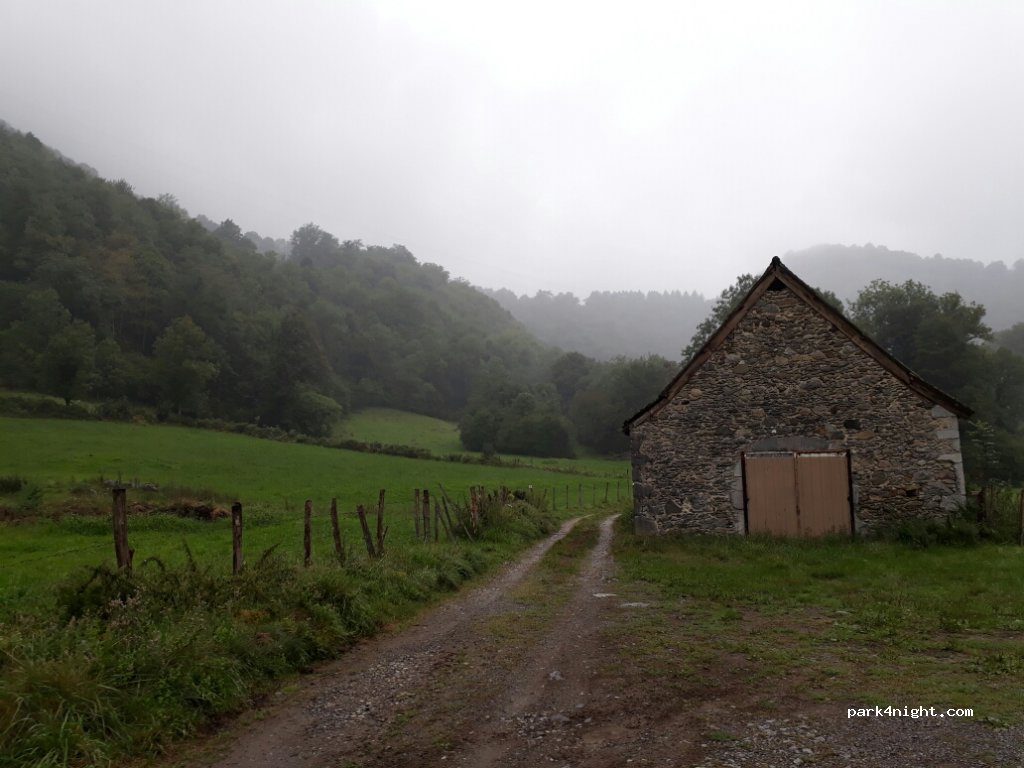 (64260) Izeste - Unnamed Road — foto 3