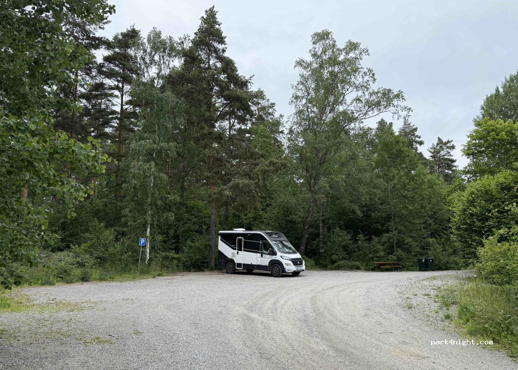 (178 93) Drottningholm - 28 Lundavägen — foto