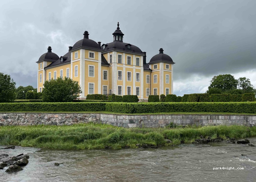 (734 94) Strömsholm - 32 Slottsvägen — foto