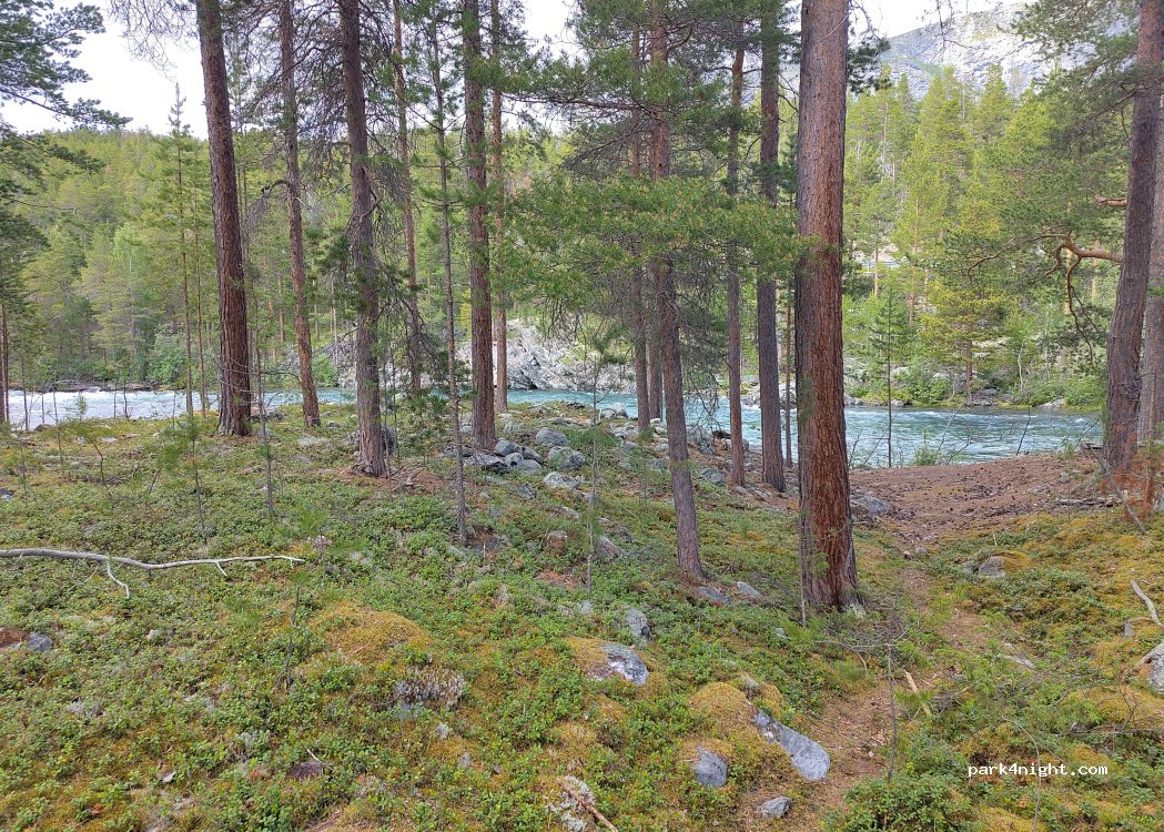 () Bråtågrendi - — foto