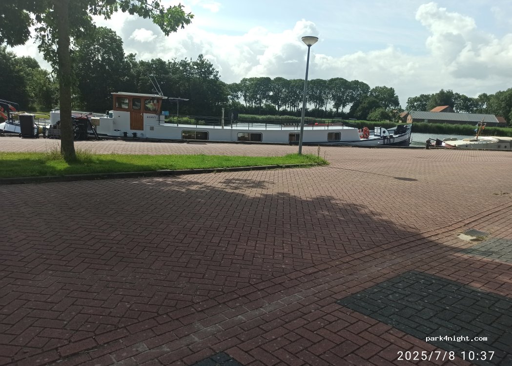 (8356 VS) Blokzijl - 1 Kanaalweg — foto