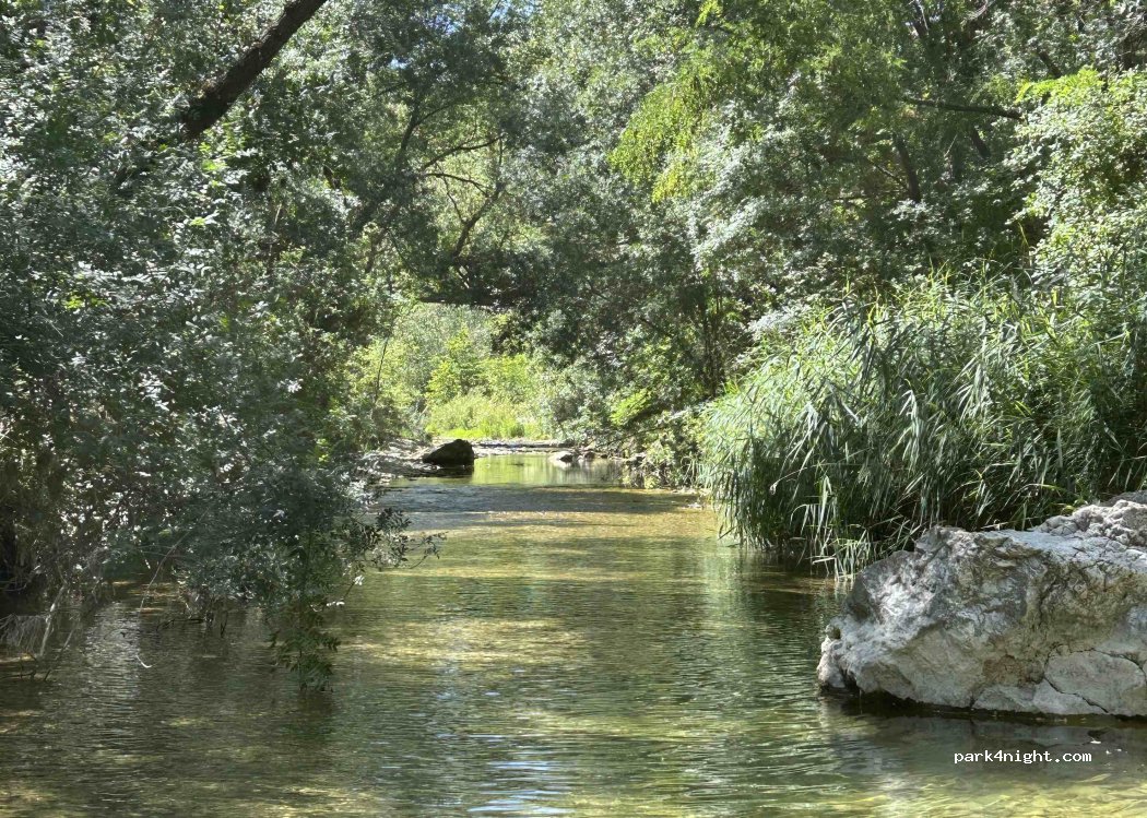 (04130) Volx - 1730 Route de Forcalquier — foto