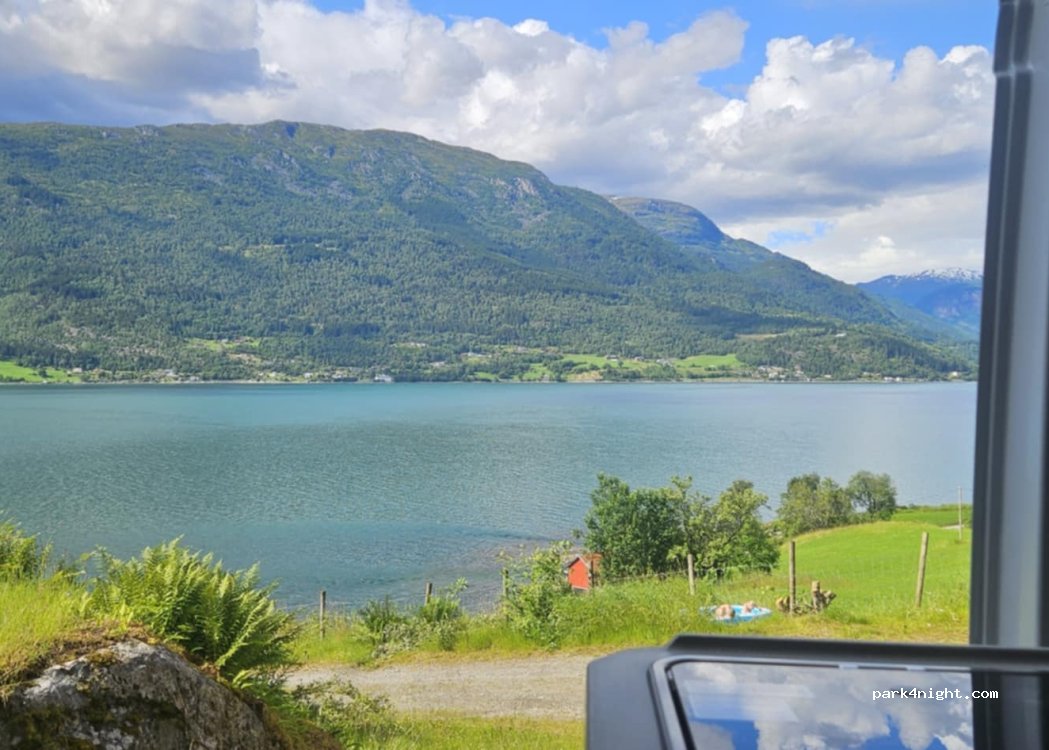 Lusterfjord, Feigom — foto 2