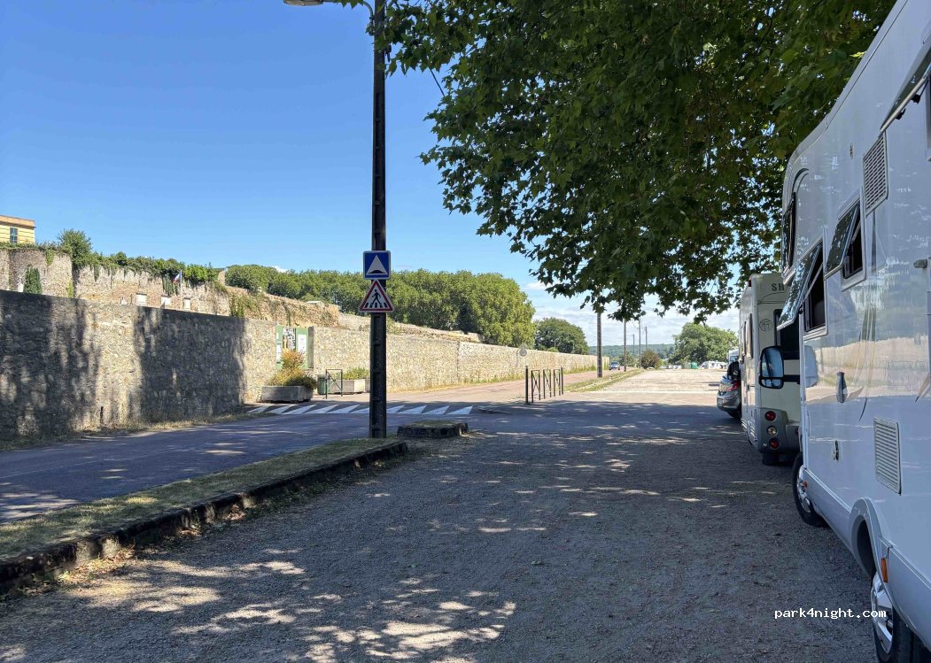 (71400) Autun - 4 Moulin Chevenet — foto 3