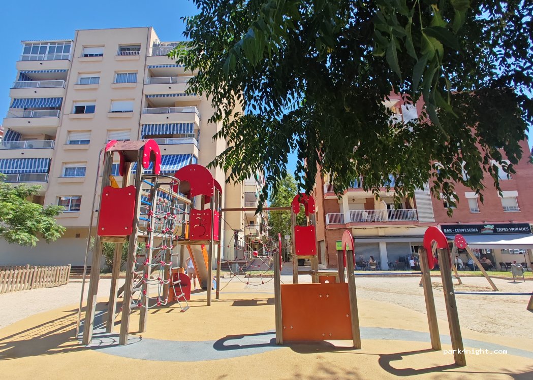 (08860) Castelldefels - 15 Carrer d'Albert Einstein — foto 2