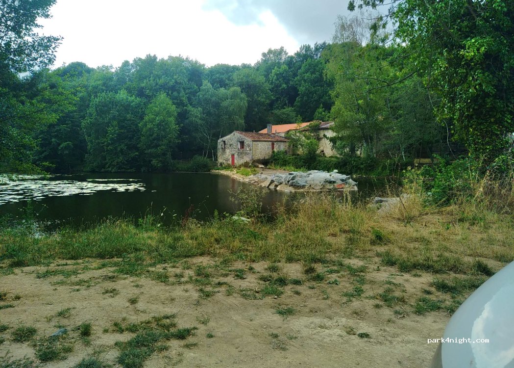 (85200) Pissotte - 5 Gachet — foto 3