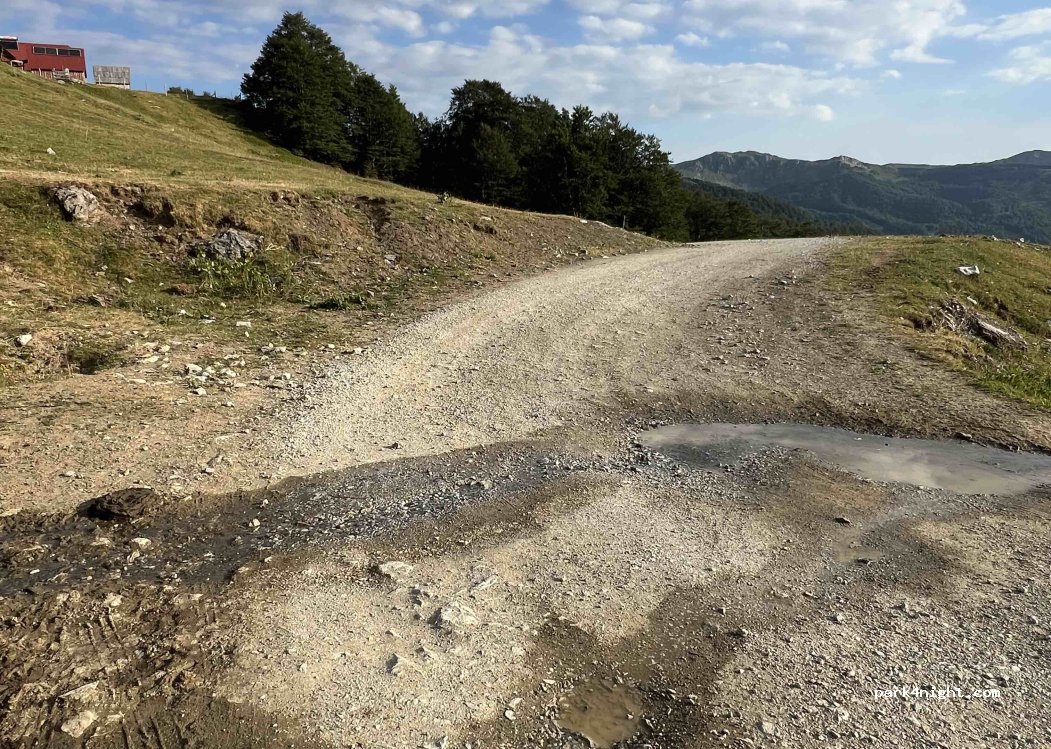 () Katun Bačko brdo - Zekova Glava — foto