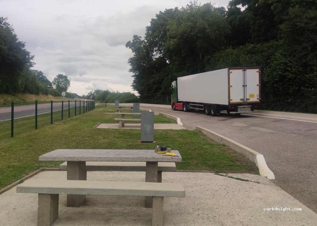 (76780) Croisy-sur-Andelle - 25 E46 — foto