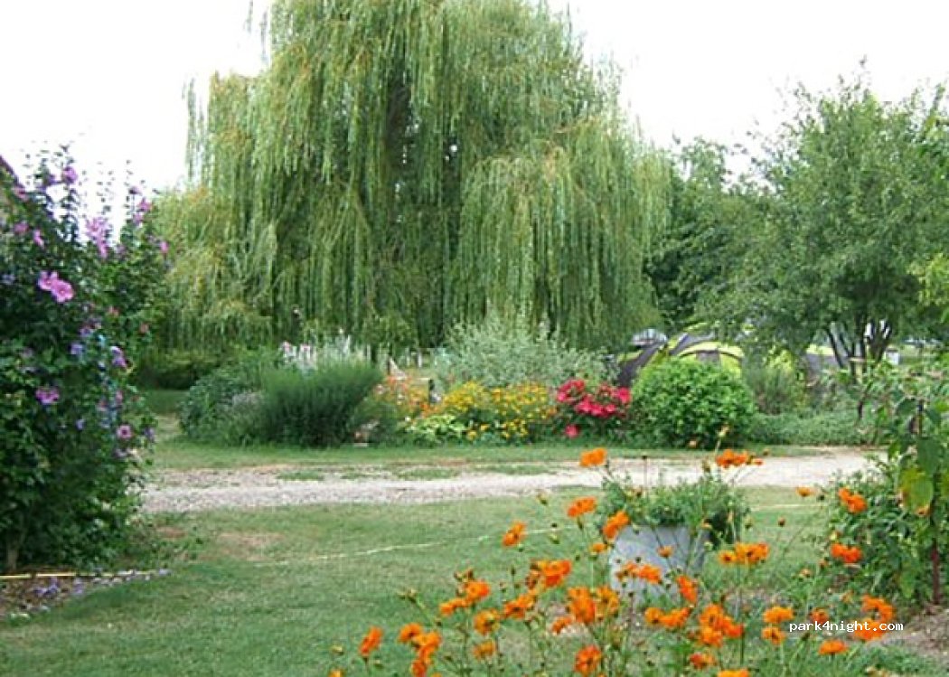 Camping Logis De La Lande — foto