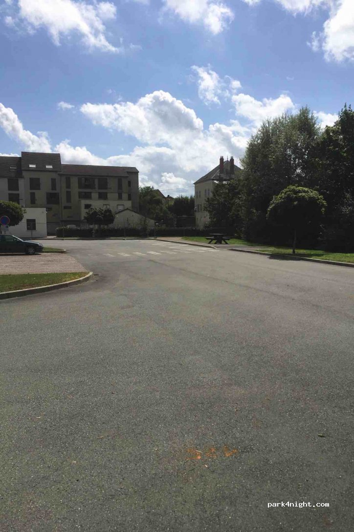 (70160) Amance - 1 Avenue Paul Renet — foto