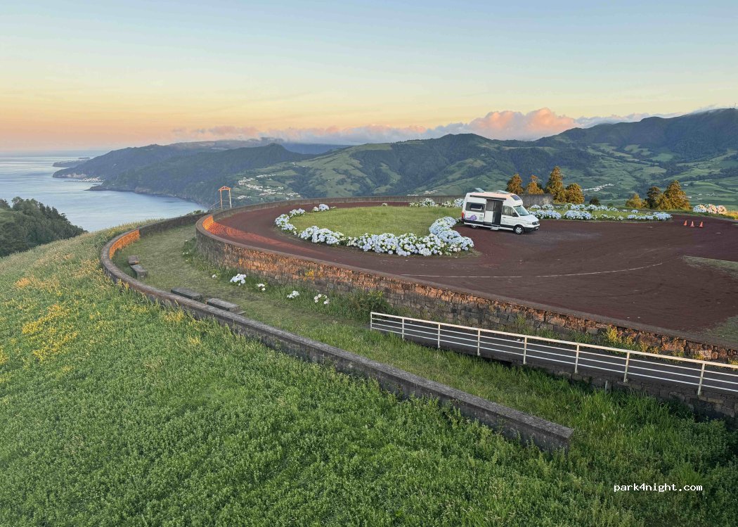 Faial da Terra - Unnamed Road — foto 4