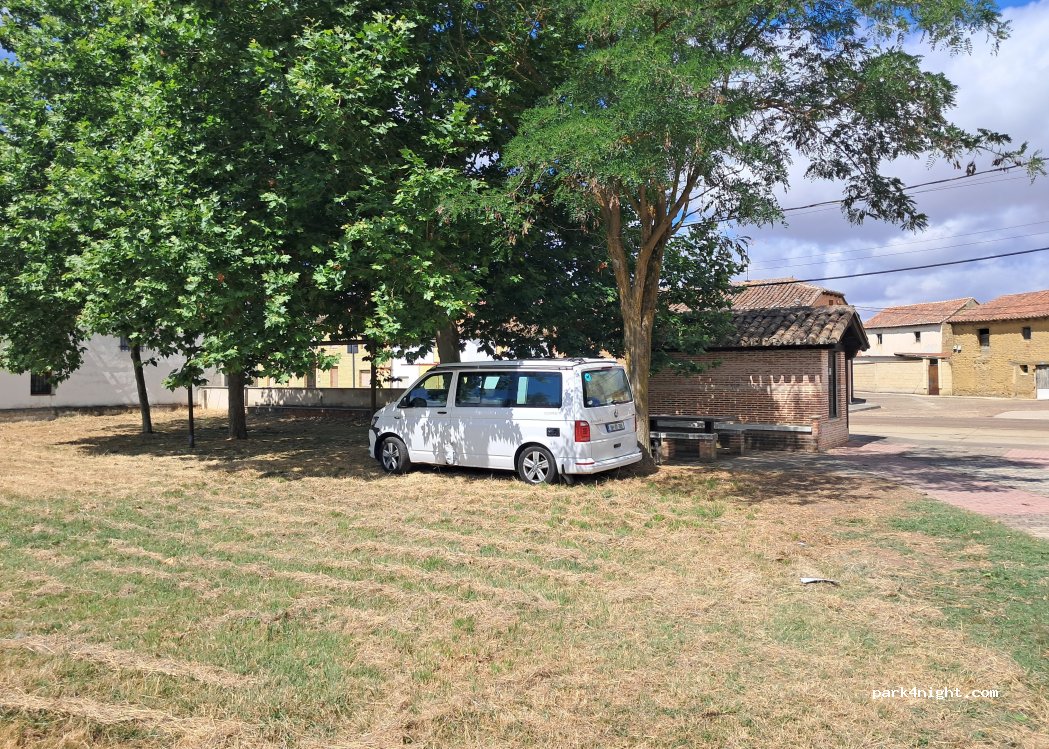 (34113) Quintanadiez de la Vega - 10 Calle Carretera Saldaña — foto