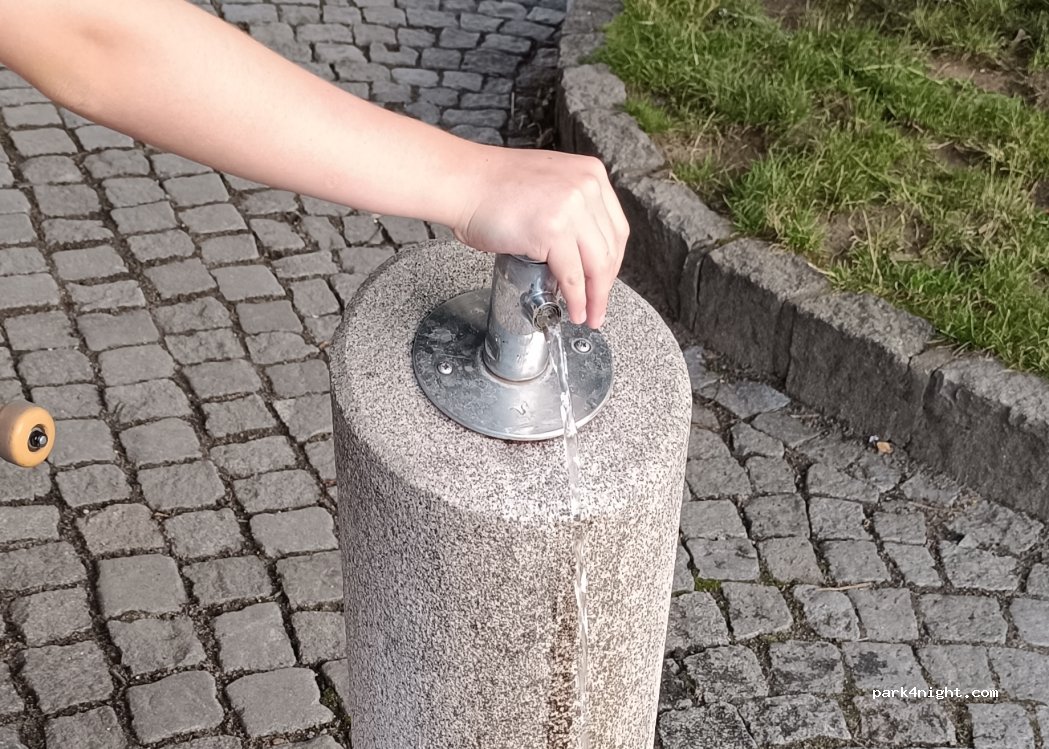 (518 01) Dobruška - náměstí Františka Ladislava Věka — foto