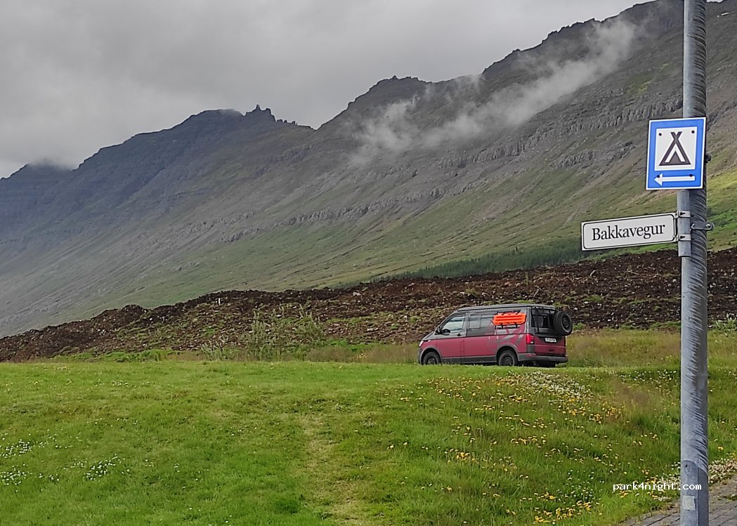 Neskaupstaður - 23 Sæbakki — foto