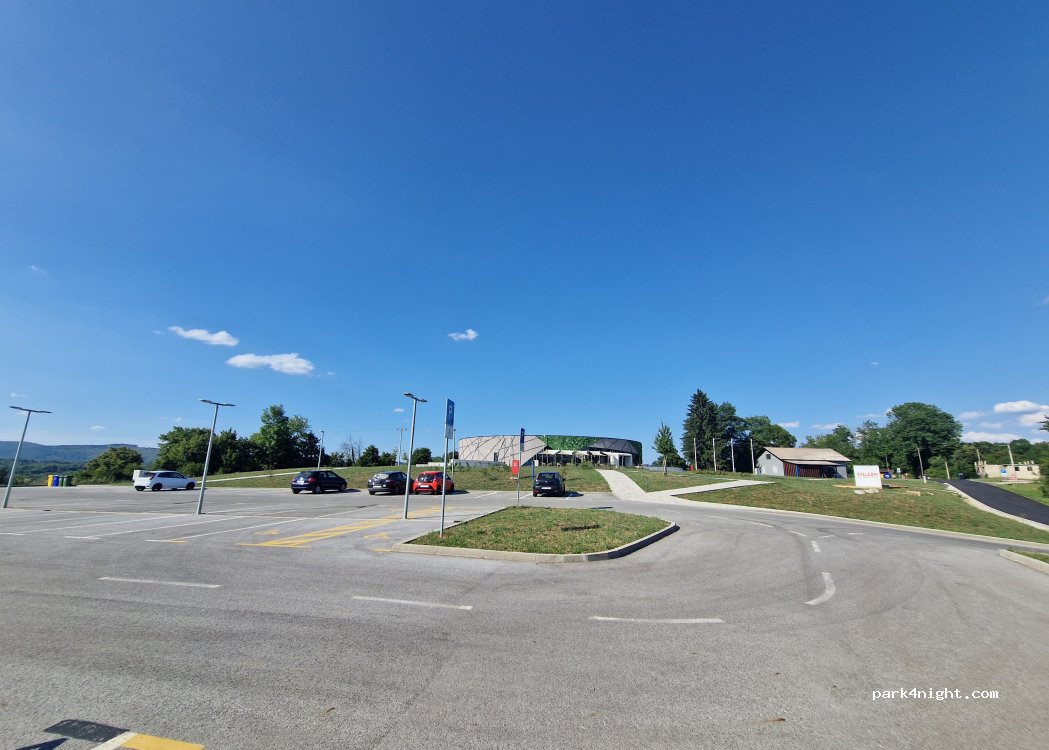 (47245) Nova Kršlja - Unnamed Road — foto