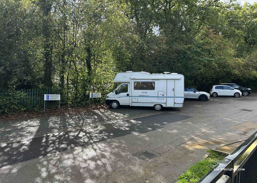(CF14 0UE) Cardiff - Cherry Orchard Road — foto 5