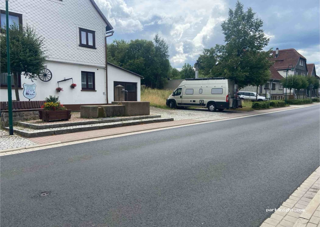 (98694) Gehren - August-Bebel-Straße — foto