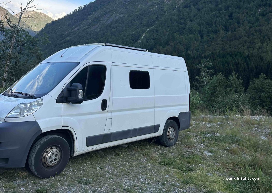 (6848) Fjærland - Mundalsvegen — foto