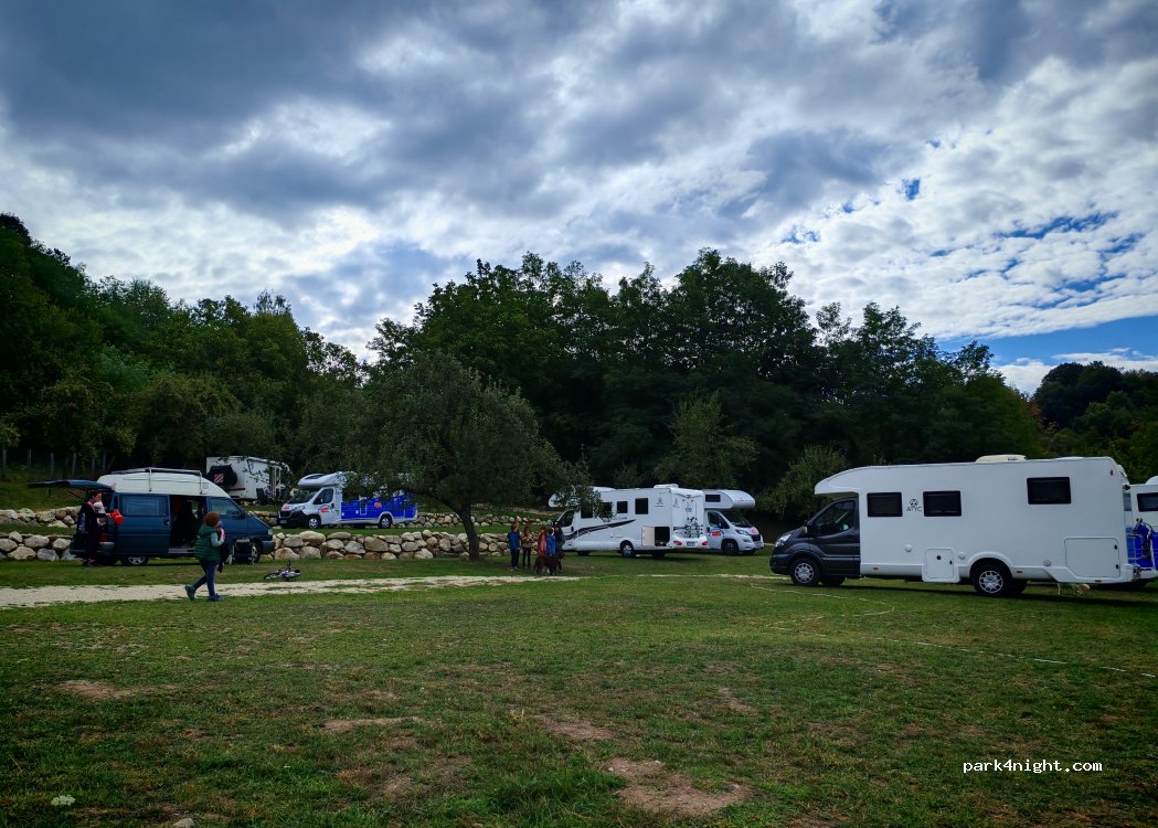 Buila Base Camp — foto 5