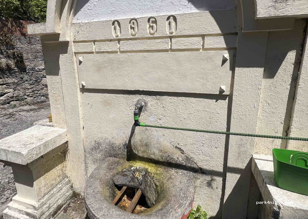 (15337) O Barqueiro - Rúa Covas — foto