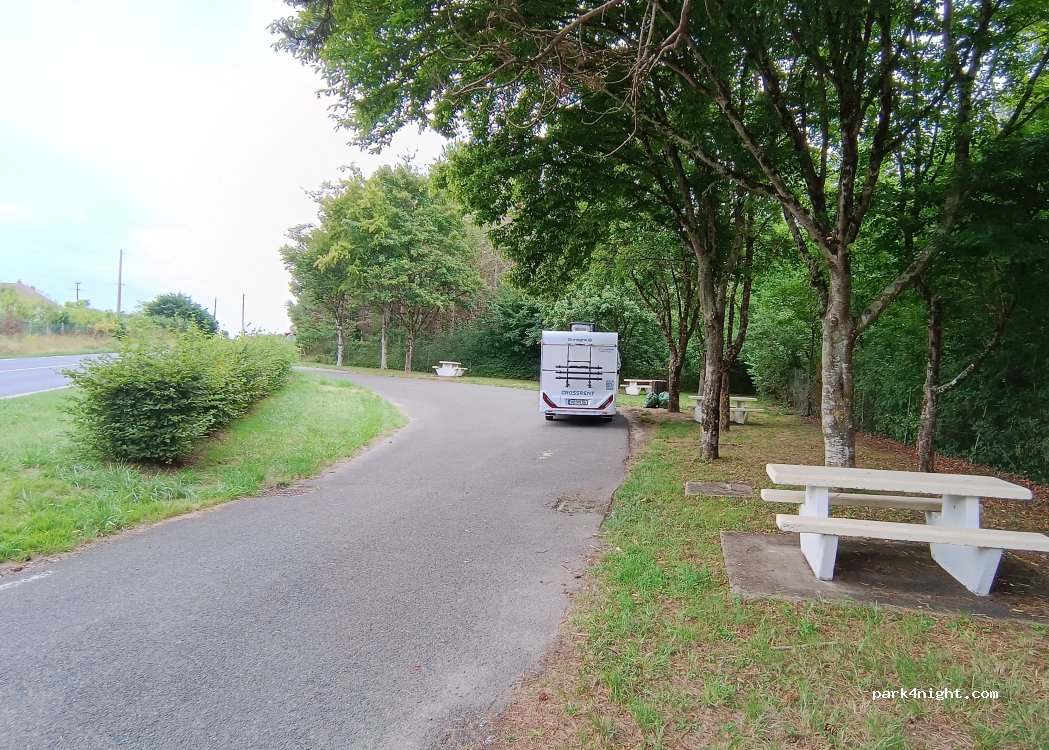 (37150) Francueil - Route de Tours — foto