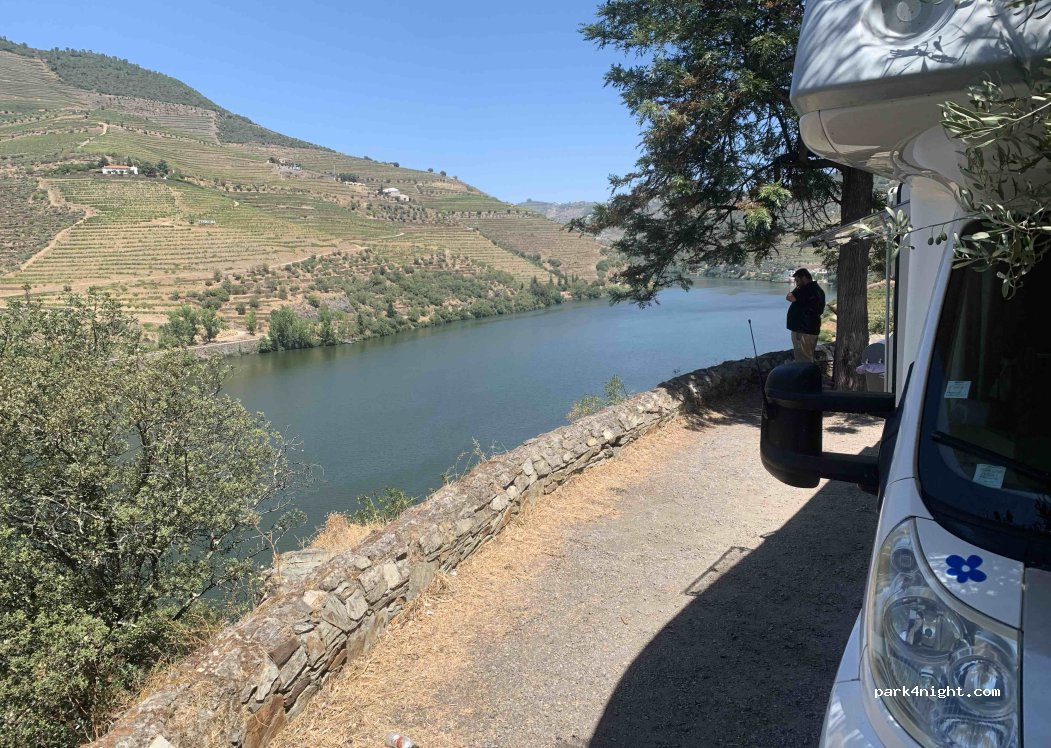 (5085-220) Valença do Douro - EN 222 — foto 2