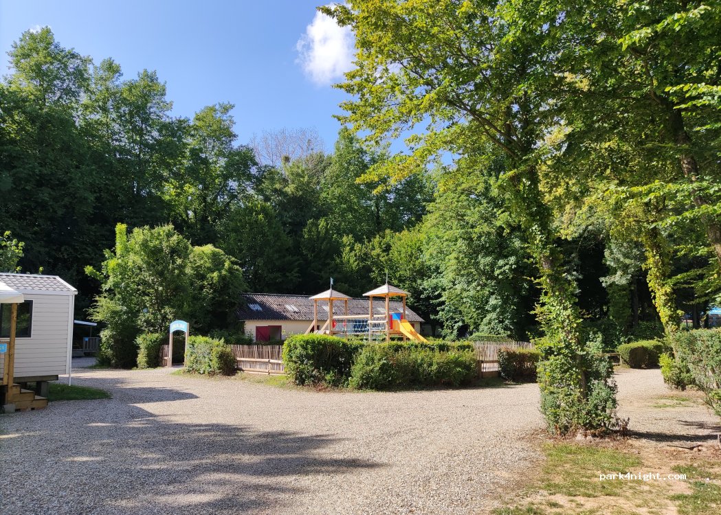 Camping Le Val De Trie — foto 2