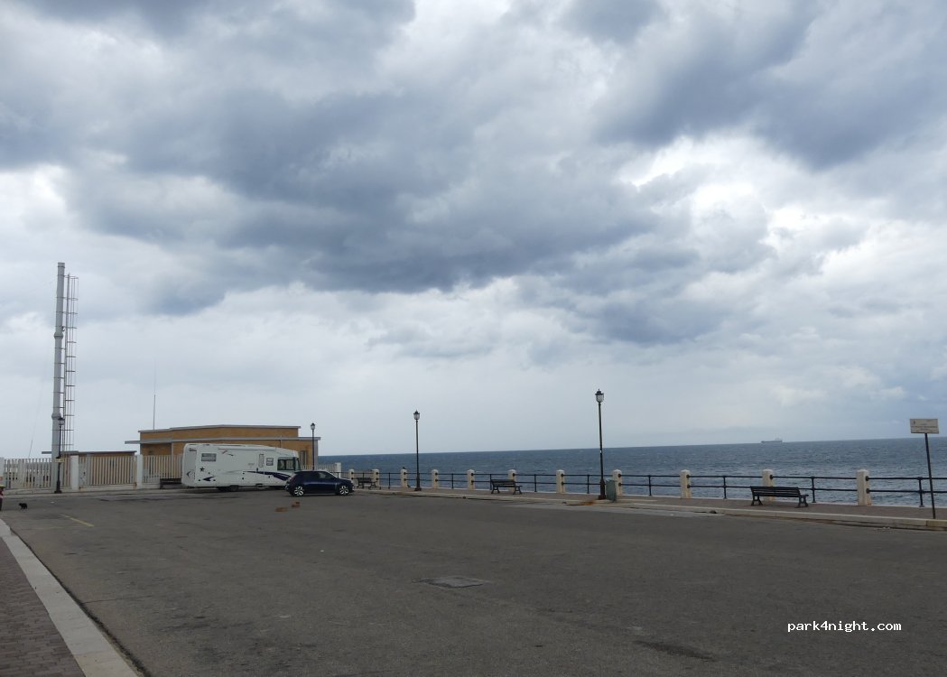 (70045) Bari - Viale Grotta della Regina — foto 3