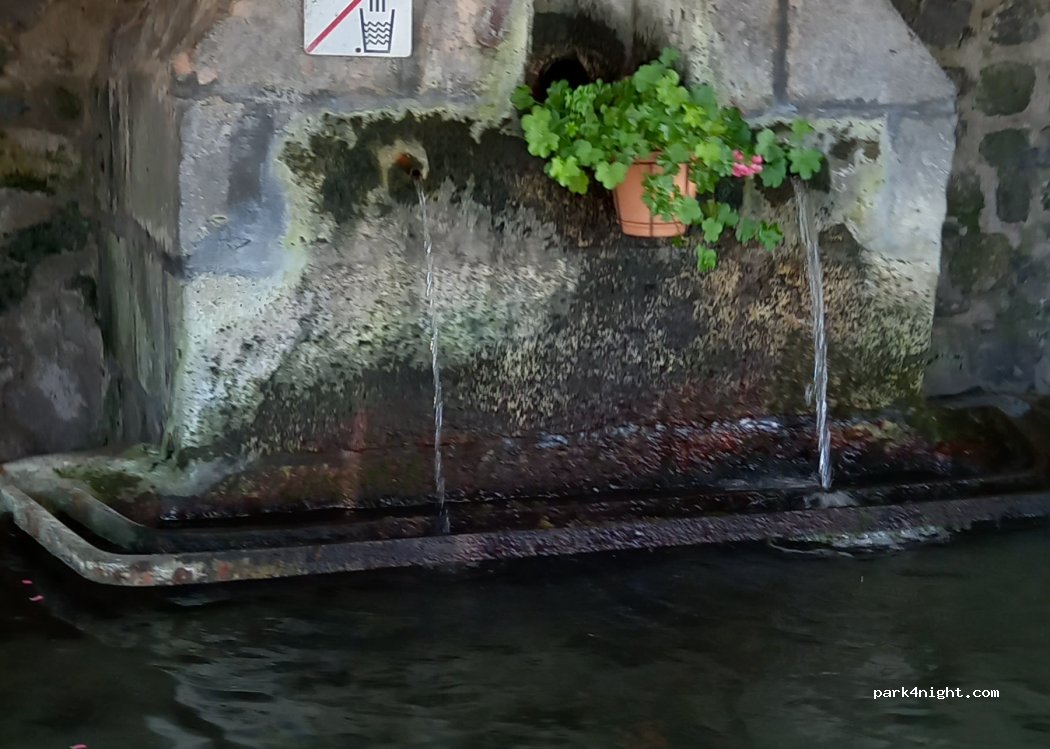 (63450) Le Crest - Chemin de la Fontaine Vieille — foto