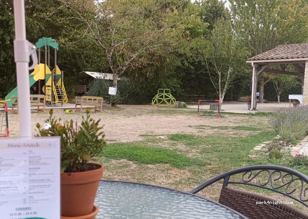 Camping et gîte La Clé des Champs — foto