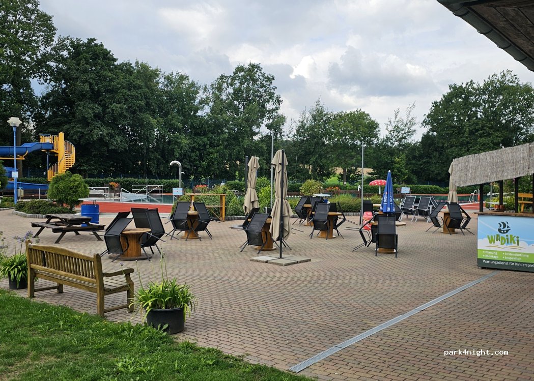 (04808) Thallwitz - Badstraße — foto 3