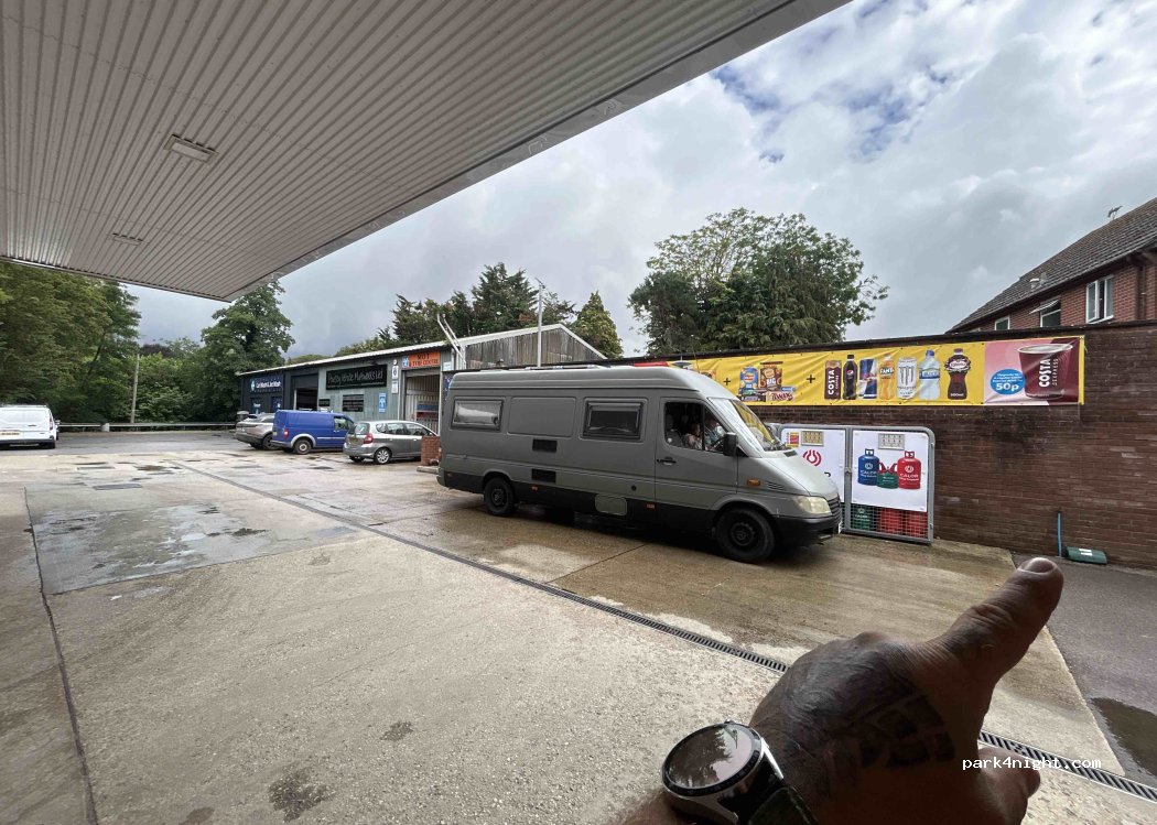 (SN9 5HH) Pewsey - Raffin Lane — foto