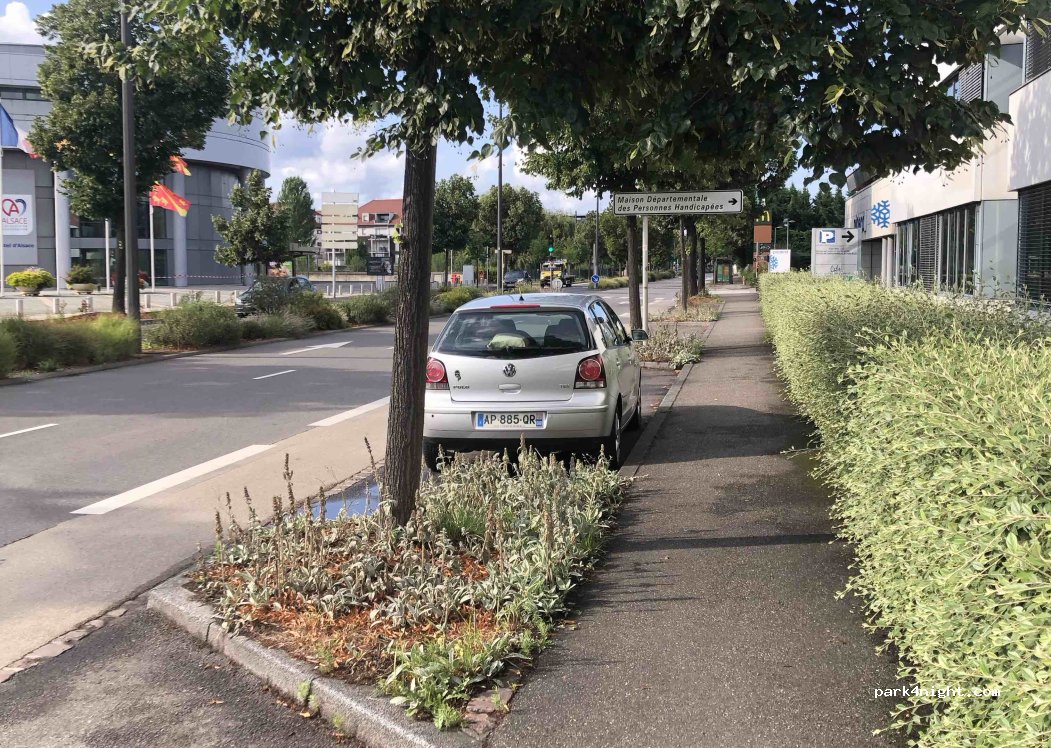 (68000) Colmar - Avenue d'Alsace — foto