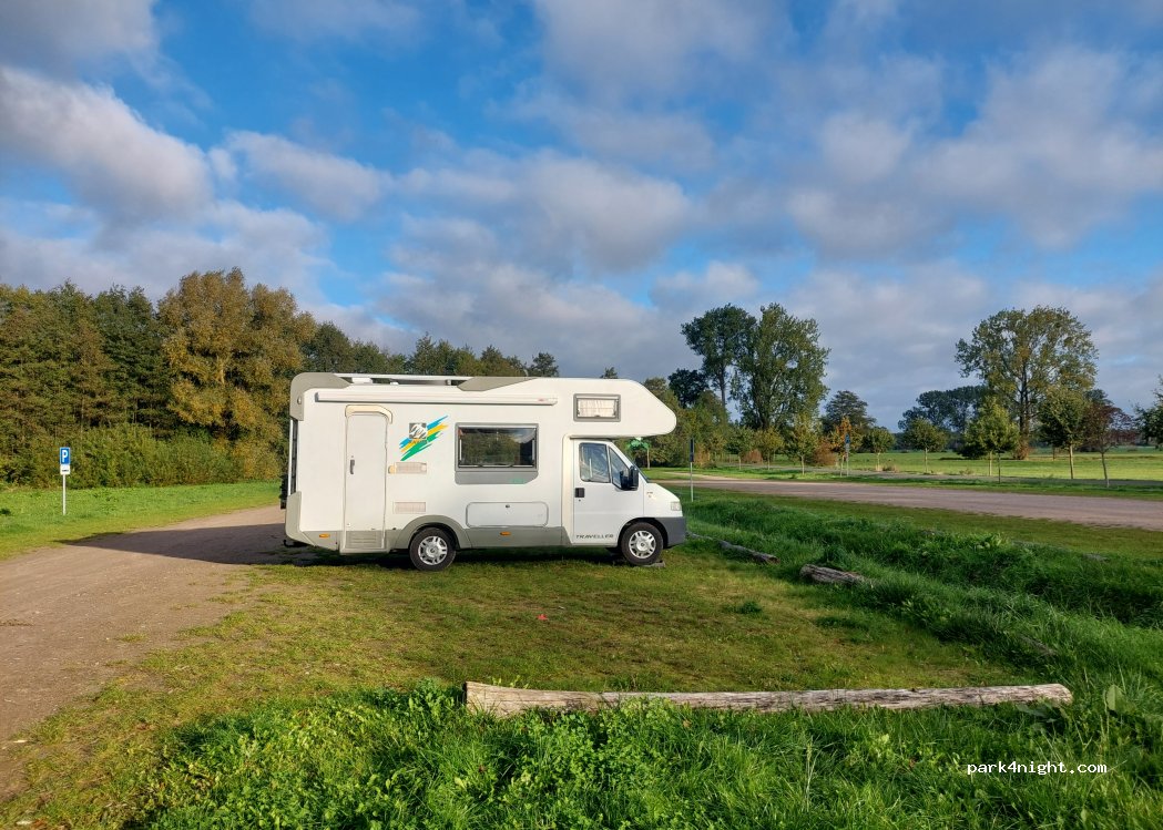 (17153) Ivenack - Eichenallee — foto 2