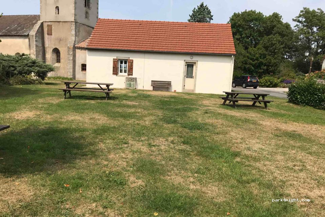 (71190) Dettey - Le Bourg — foto