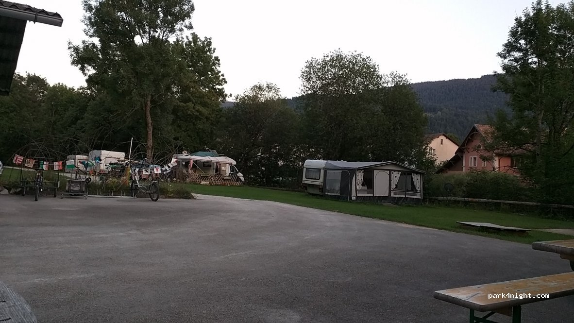 Camping Val-de-Travers — foto