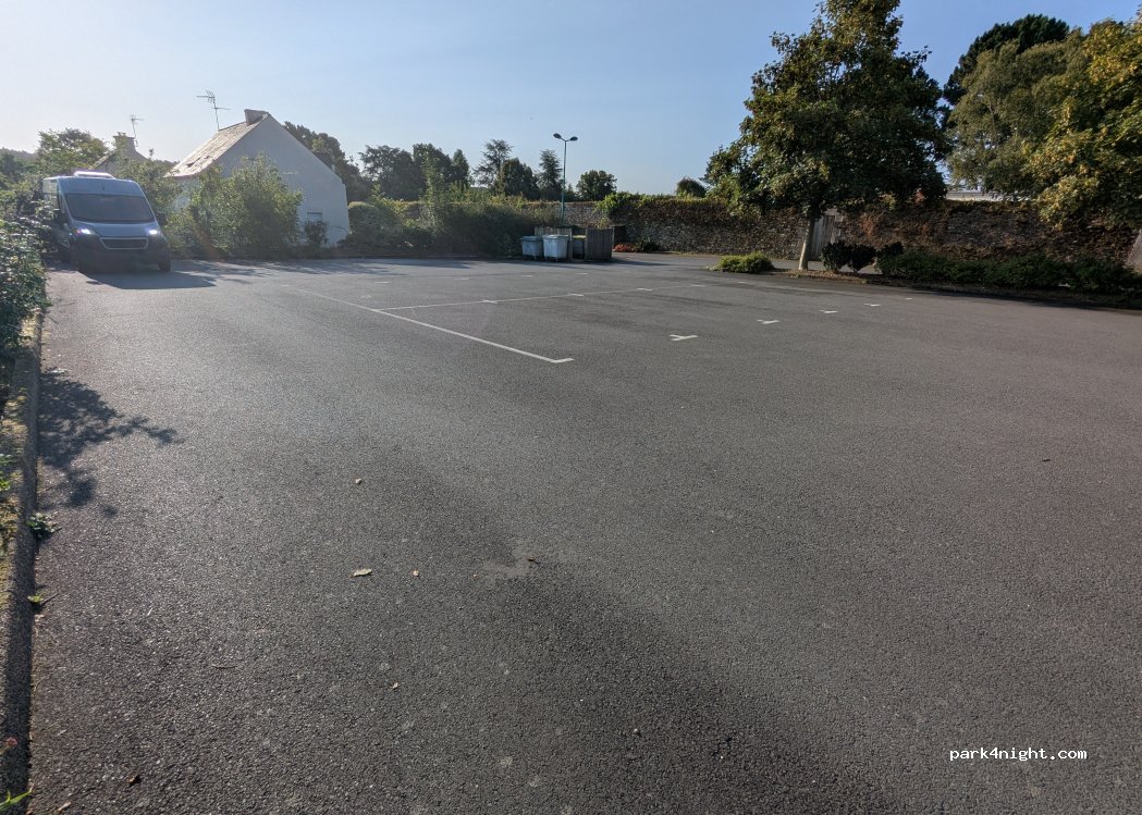 (56120) Josselin - Chemin du Bois d'Amour — foto