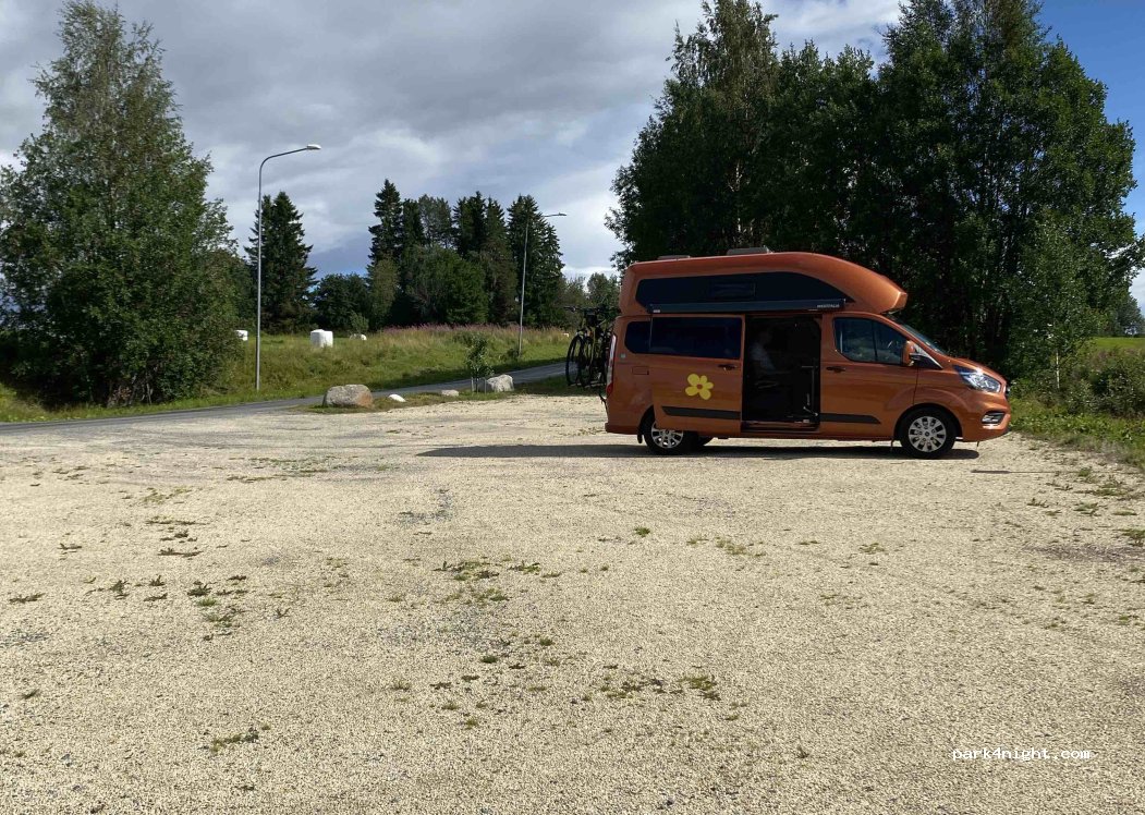 (845 94) Hackås - Kyrkvägen — foto 2