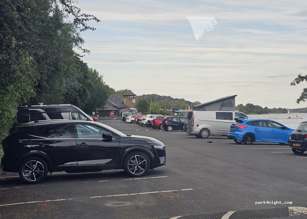 (PA12 4AB) Lochwinnoch - St Winnoc Road — foto